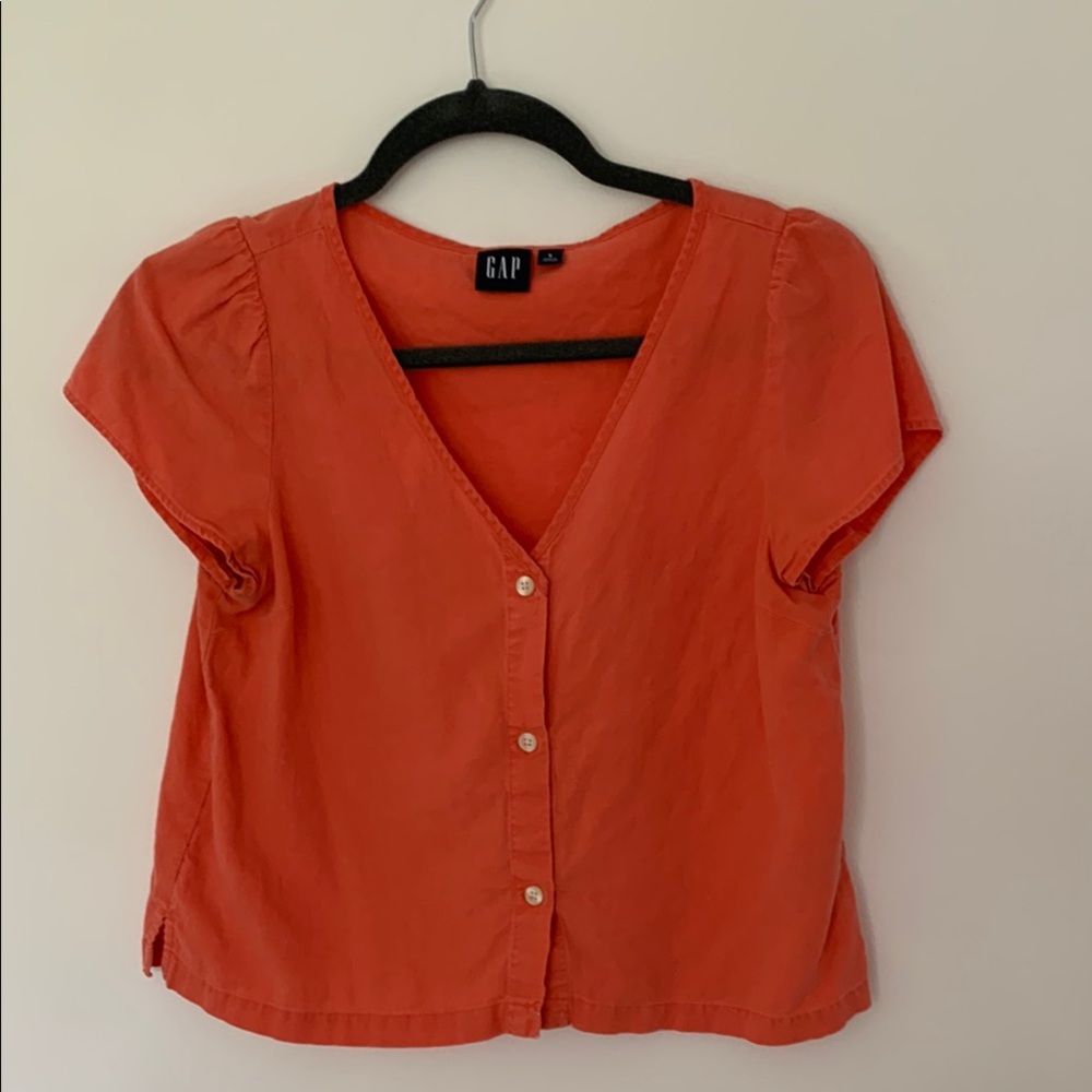 GAP linen V-neck button front top